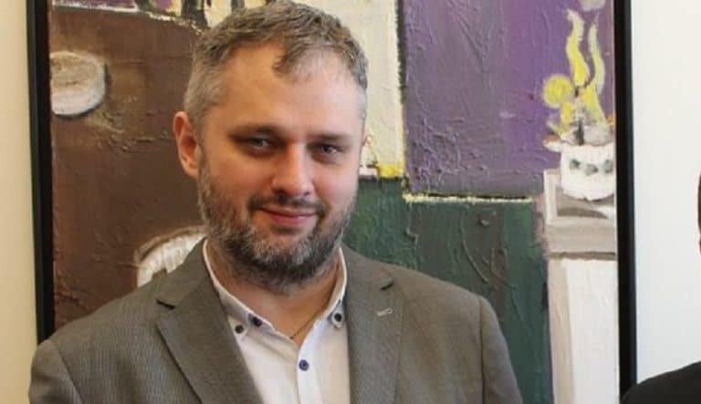 Dziennikarz GW skrytykował na facebooku artykuł, który sam napisał…