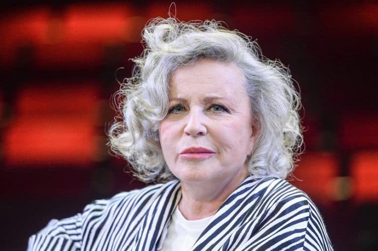 Krystyna Janda udostępnia absurdalnego fake newsa