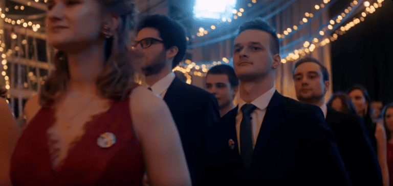 Przerażające: młodzież na studniówce odtańczyła homoseksualnego poloneza