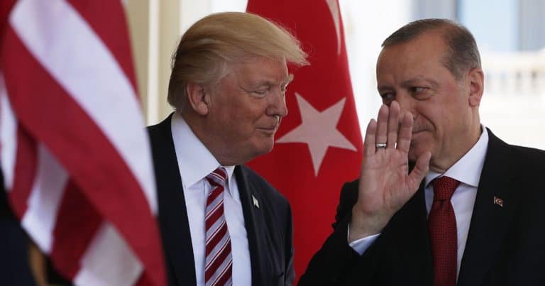 Trump i Erdogan rozmawiali o wycofaniu sił USA z Syrii