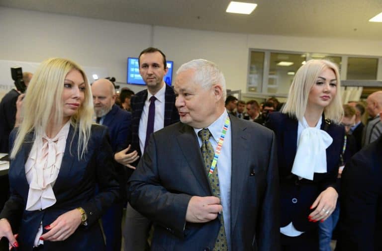 NBP ujawnił kuriozalne zarobki swoich pracowników