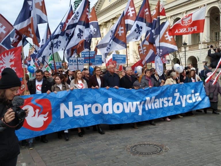 Narodowy Marsz Życia przeszedł ulicami Warszawy