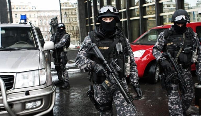 Chcieli doprowadzić do katastrofy pociągu w Niemczech, zatrzymała ich czeska i austriacka policja