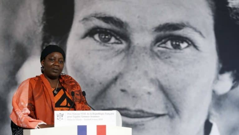 Francja: Kamerunka otrzymała nagrodę 100 tys. euro za walkę o prawa kobiet oraz wyrzeczenie się dziedzictwa swych przodków