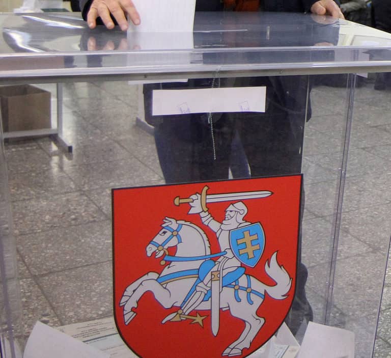 Na Litwie zamknięto lokale wyborcze, trwa liczenie głosów