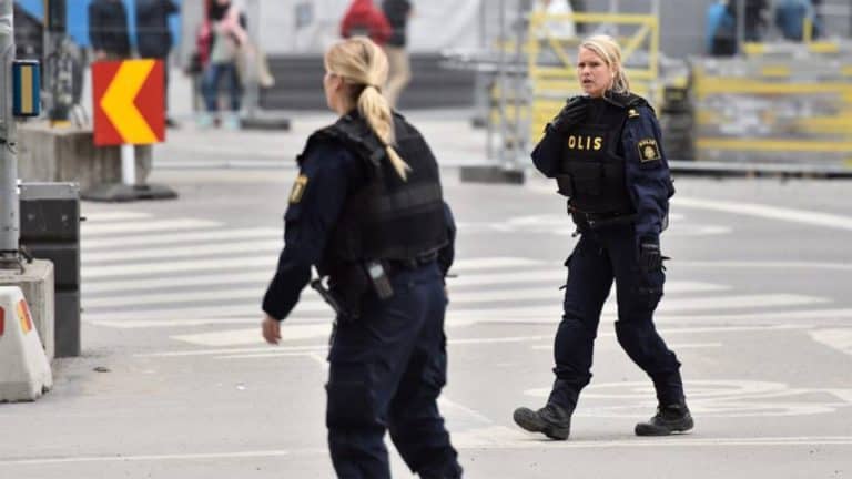 Amnesty International stwierdza, że szwedzka policja pobłaża gwałcicielom