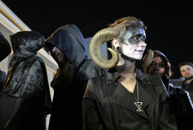 Sataniści pozywają Teksas. Chcą wolności „rytuału aborcji”