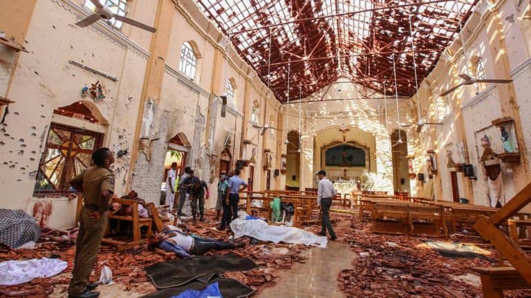 Ponad 100 osób aresztowano w związku z niedzielną serią ataków terrorystycznych na Sri Lance