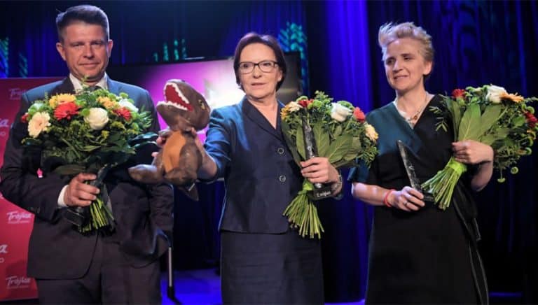 Ewa Kopacz została nagrodzona za swoją słynną wypowiedź o dinozaurach