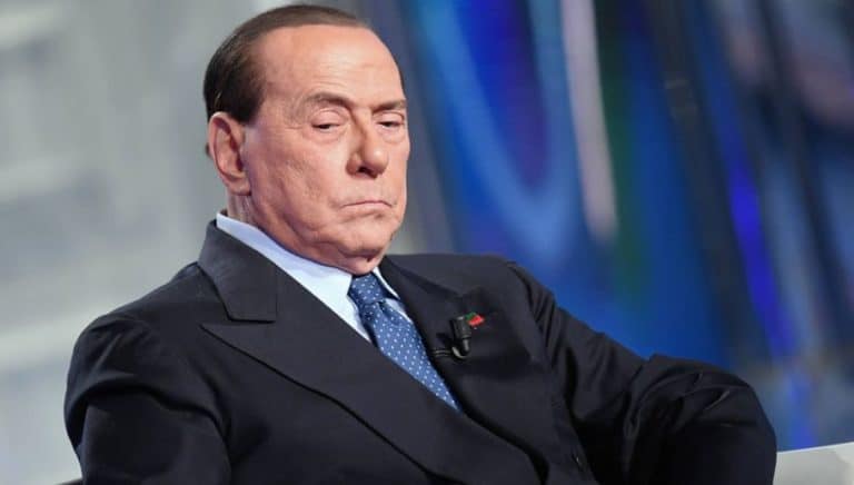 Silvio Berlusconi trafił do szpitala po ciężkim ataku kolki nerkowej