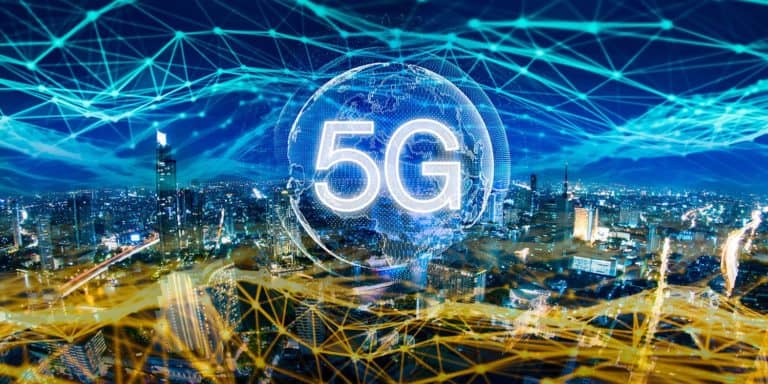 Przeciwnicy 5G przechodzą od słów do czynów, w Krakowie bojówka „Anty 5G” próbowała zniszczyć nadajnik sieciowy