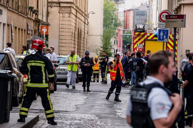 13 osób zostało rannych w zamachu terrorystycznym w Lyonie