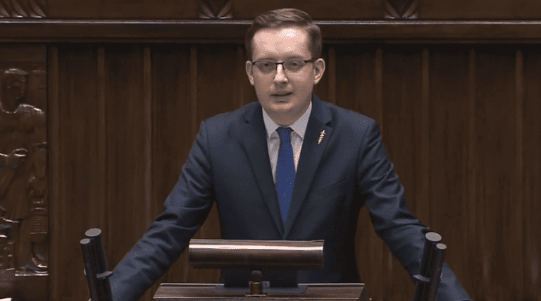 Robert Winnicki o akcji służb przeciw Banasiowi: To wygląda na zastraszanie politycznego wroga