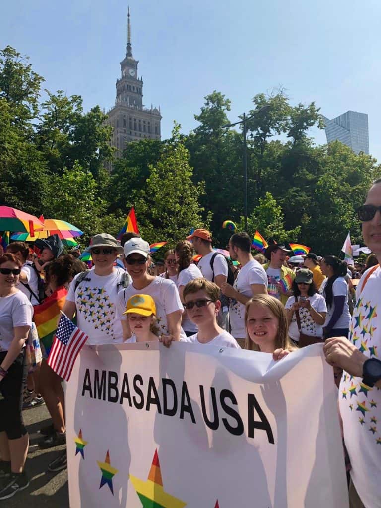 Zagraniczne ambasady wspierają „Paradę Równości”