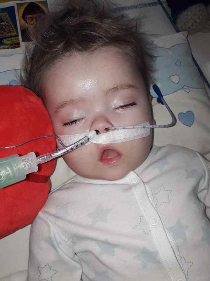 Zmarł 11-miesięczny Szymonek, który został odłączony od aparatury podtrzymującej życie