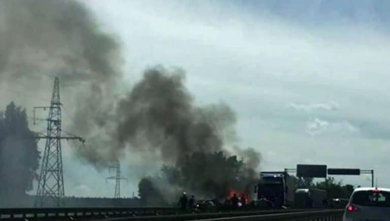 W Szczecinie zderzyło się siedem aut. Sześć osób nie żyje
