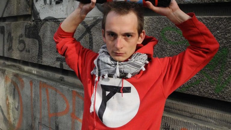 Obrzydliwe: Jaś Kapela z Krytyki Politycznej sugeruje, że Tadeusz Zawadzki „Zośka” był homoseksualistą