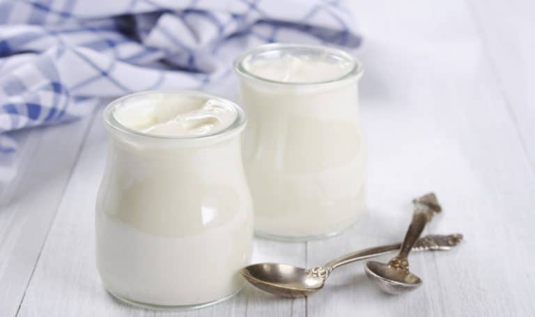 Pij jogurt, nie będziesz chorował na raka jelita grubego