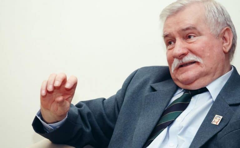 Lech Wałęsa popadł w skrajne ubóstwo: Szukam pieniędzy, bo nie wiem, jak dalej przeżyję