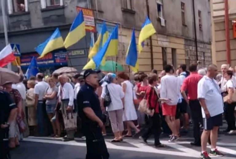 Ukraińskie MSZ podaje, że za kilka lat połowa Ukraińców będzie mieszkać za granicą