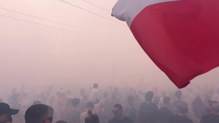 [WIDEO] Godzina W – 75. rocznica Powstania Warszawskiego. Odpalenie rac na rondzie Dmowskiego