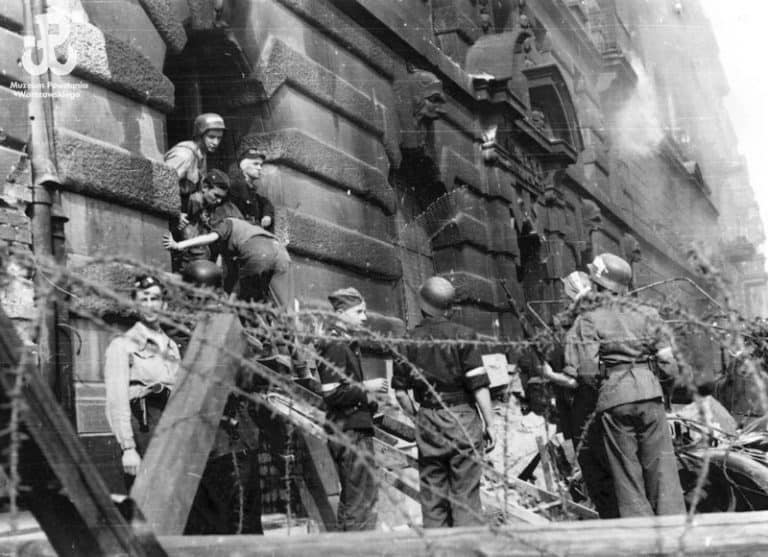 Chcieliśmy być wolni i wolność sobie zawdzięczać – zdjęcia z Powstania Warszawskiego