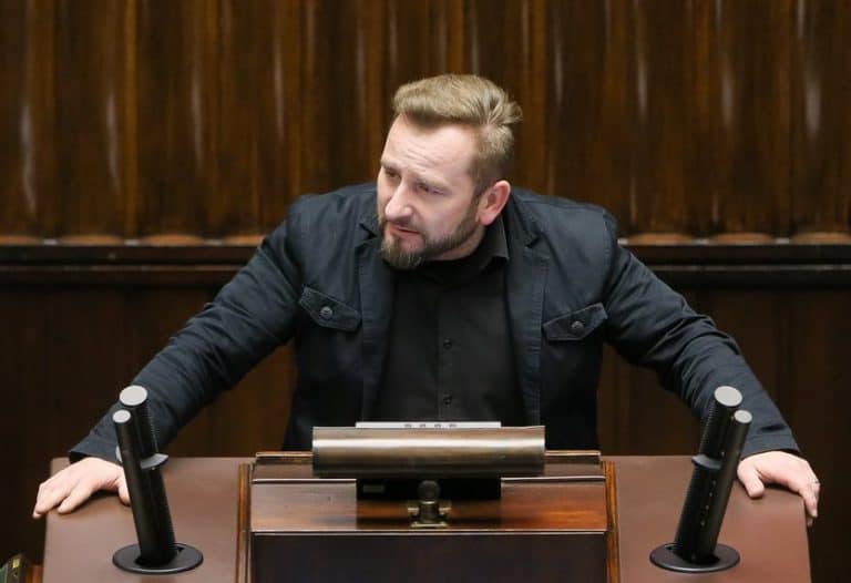 Zmarli masowo poparli kandydatów do parlamentu z list Skutecznych Liroya oraz Bezpartyjnych i Samorządowców