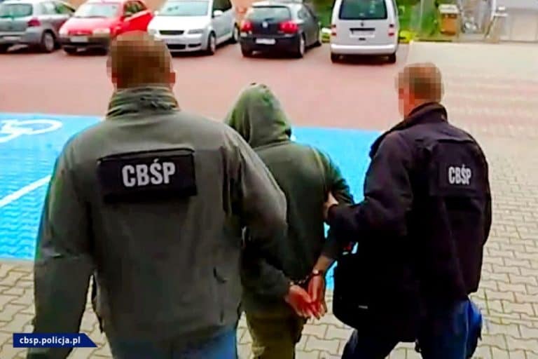 Policjanci CBŚP zatrzymali kolejne 6 osób podejrzanych o handel dopalaczami
