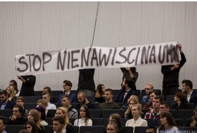 Lewaccy aktywiści zakłócili inaugurację roku akademickiego na UMK