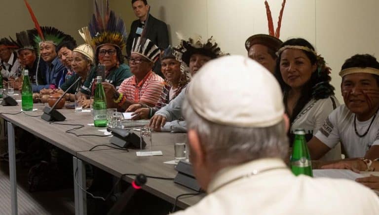 Synod poprosił papieża o możliwość wyświęcania żonatych