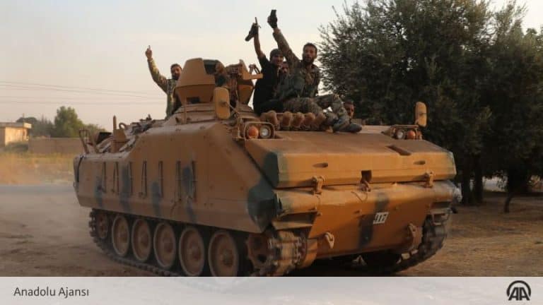 Wojska tureckie przecięły strategiczną szosę łączącą miasta Al-Darbasija i Ras al-Ajn