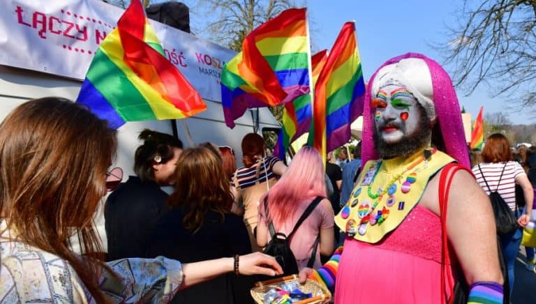 Ogromne pieniądze na promocję ideologii LGBT