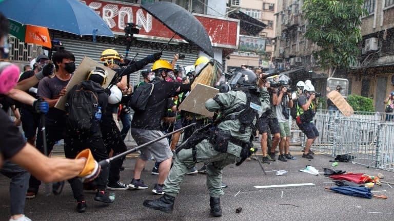Władze Hong Kongu pod naciskiem protestujących wycofały się z projektu nowelizacji prawa esktradycyjnego