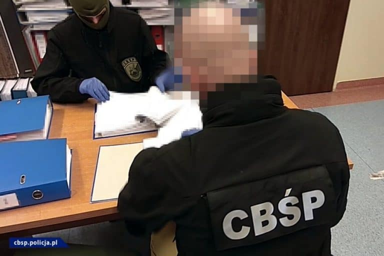 Wśród zatrzymanych znany polski projektant mody
