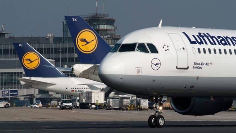 Największy europejski przewoźnik lotniczy planuje zwolnić 22 tysiące osób
