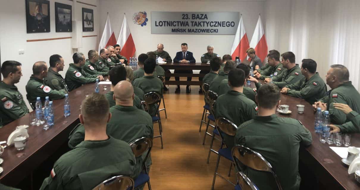W Mińsku Mazowieckim trwa spotkanie ws. ewentualnego przywrócenia lotów samolotów MiG-29