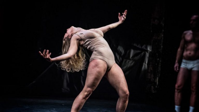 Na deskach warszawskiego Teatru Powszechnego obrażano Polskę oraz ofiary Wołynia
