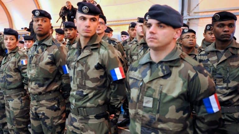 Centrum Analiz Terroryzmu: Francuska armia to wylęgarnia dżihadystów