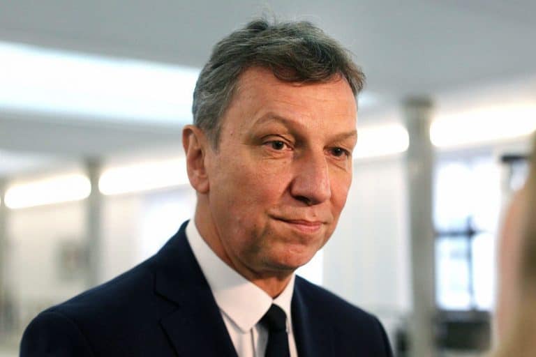 Andrzej Halicki mówił w telewizji o karakanach….