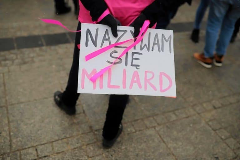 W Senacie feministki próbowały „wytańczyć” swoje prawa…