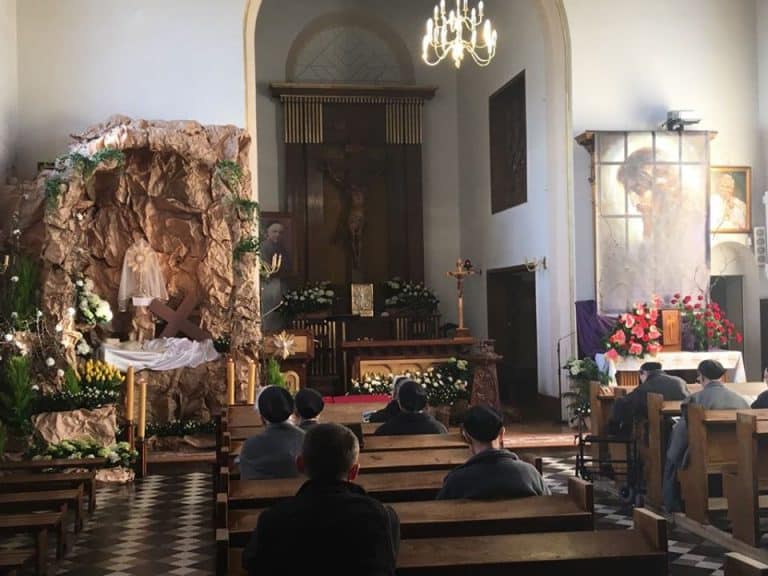 W Łodzi ksiądz został pobity przed mszą świętą