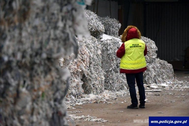 220 ton odpadów wróci z Polski do Wielkiej Brytanii