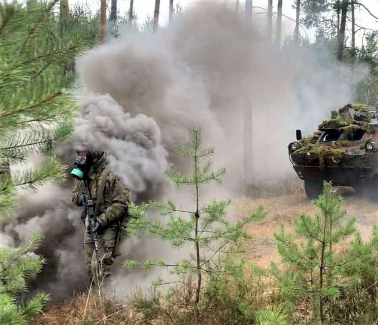 Pododdziały 22 Karpackiego Batalionu Piechoty Górskiej szkolą się na poligonie
