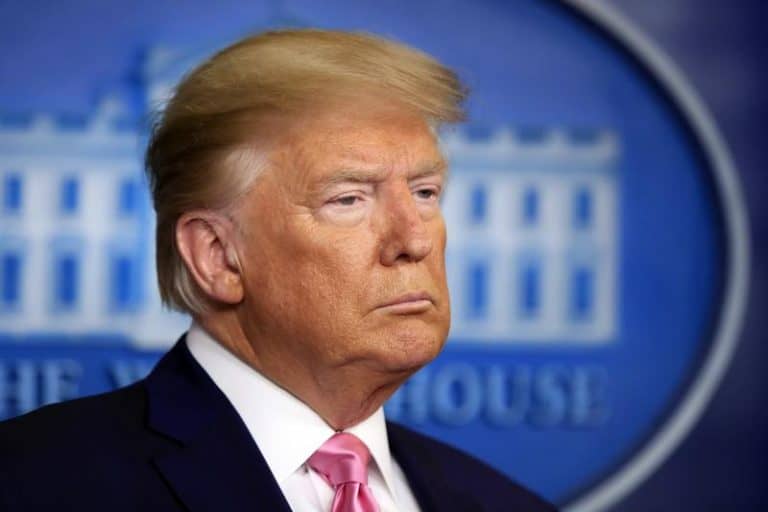 Facebook usuwa materiały wyborcze Donalda Trumpa