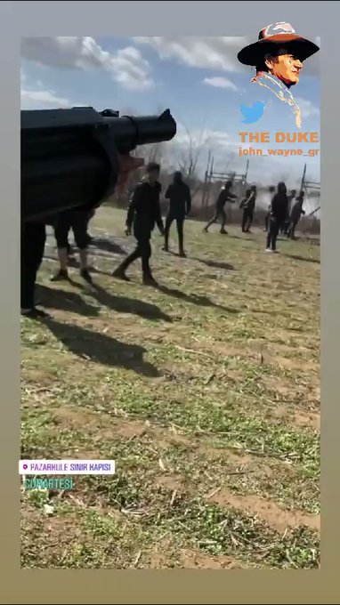 Turecka policja atakuje grecką straż graniczną próbującą powstrzymać migrantów?
