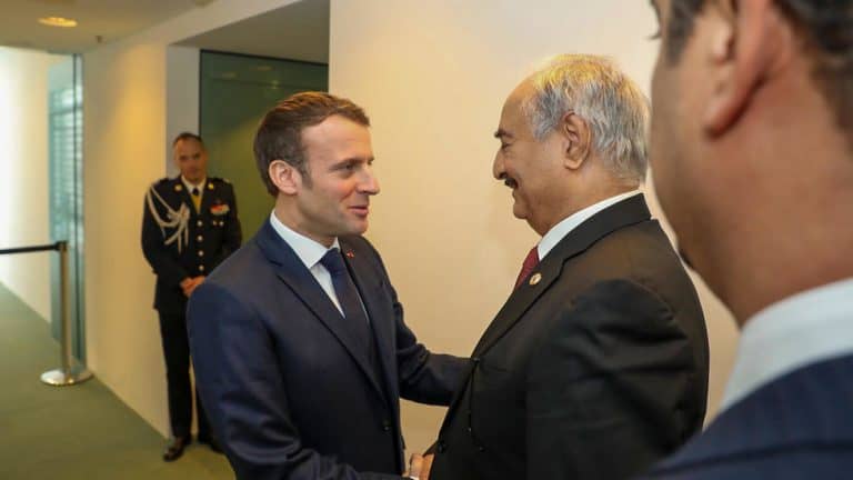 Haftar w rozmowie z Macronem zapewnił o gotowości do podpisania umowy o zawieszeniu broni w Libii