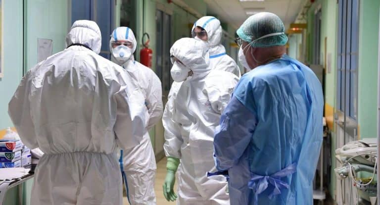 We Włoszech zmarły 174 osoby zakażone koronawirusem