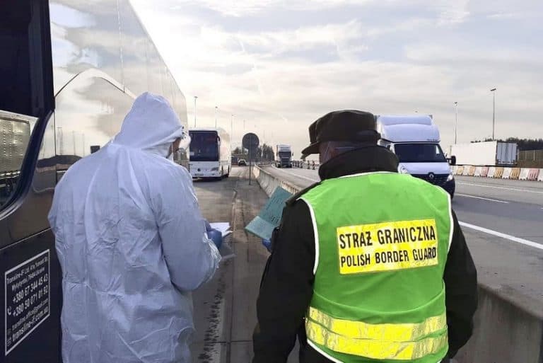 Kontrola sanitarna jest już prowadzona na wszystkich odcinkach polskiej granicy