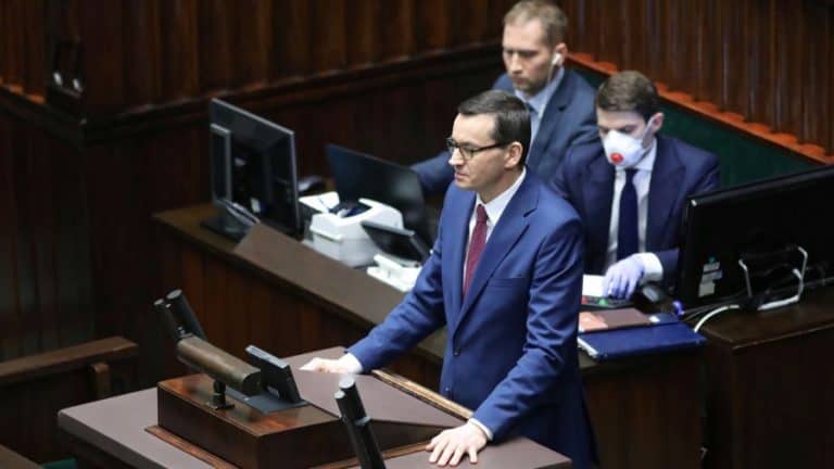 Tarcza antykryzysowa przyjęta przez Sejm, kolej na Senat