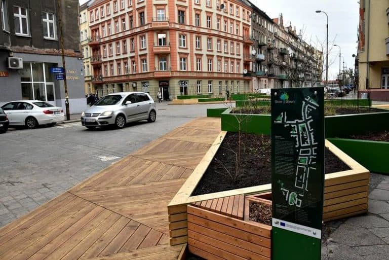 Władze Wrocławia wyrzuciły w błoto 1,8 mln zł